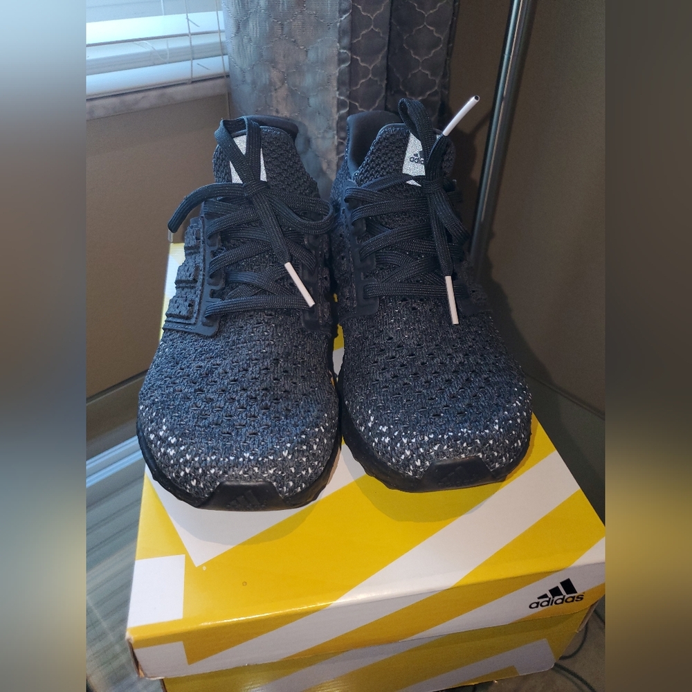 New Adidas UltraBOOST CLIMA  men's  sneakers